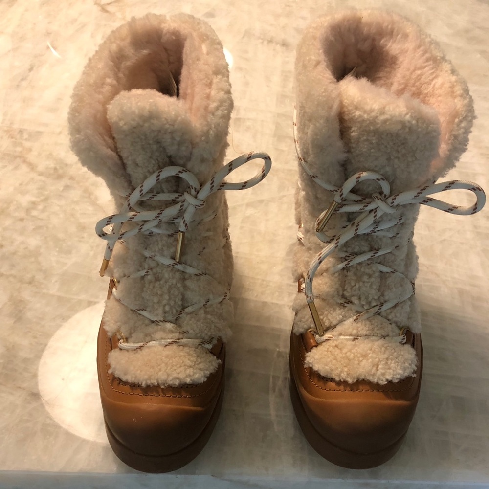 Tory Burch Winter Boots